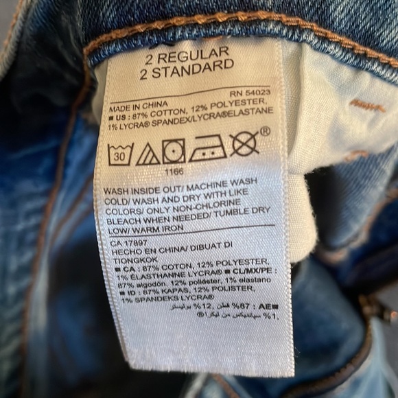 old navy boyfriend jean shorts - Picture 4 of 4